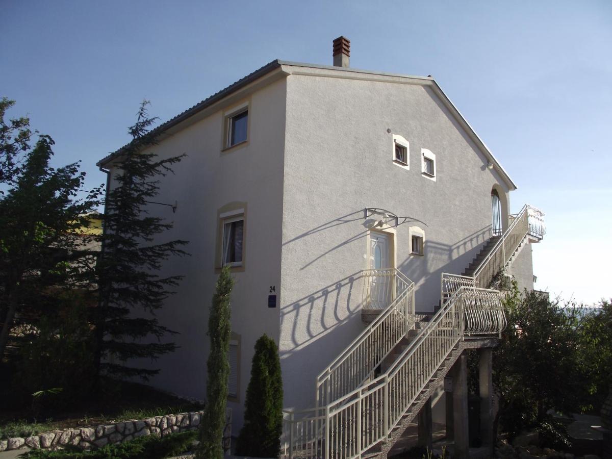 With A Parking Space - 15823 Novi Vinodolski